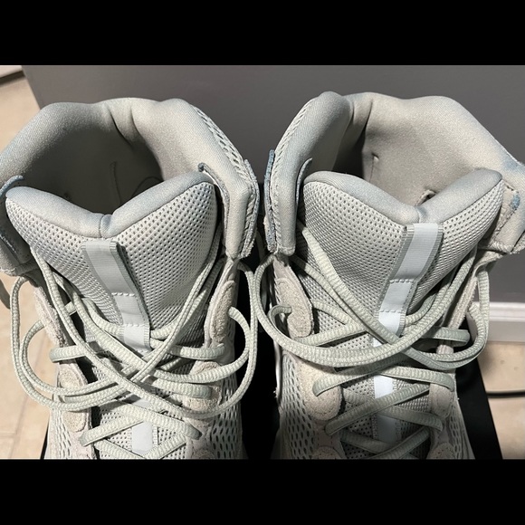 Yeezy Desert Boot Salt Size 10.5 - Picture 10 of 10